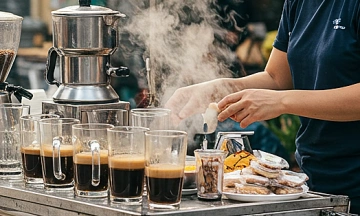 Lỗ hổng cà phê 'đen đặc, đậm đà' giá 12 K